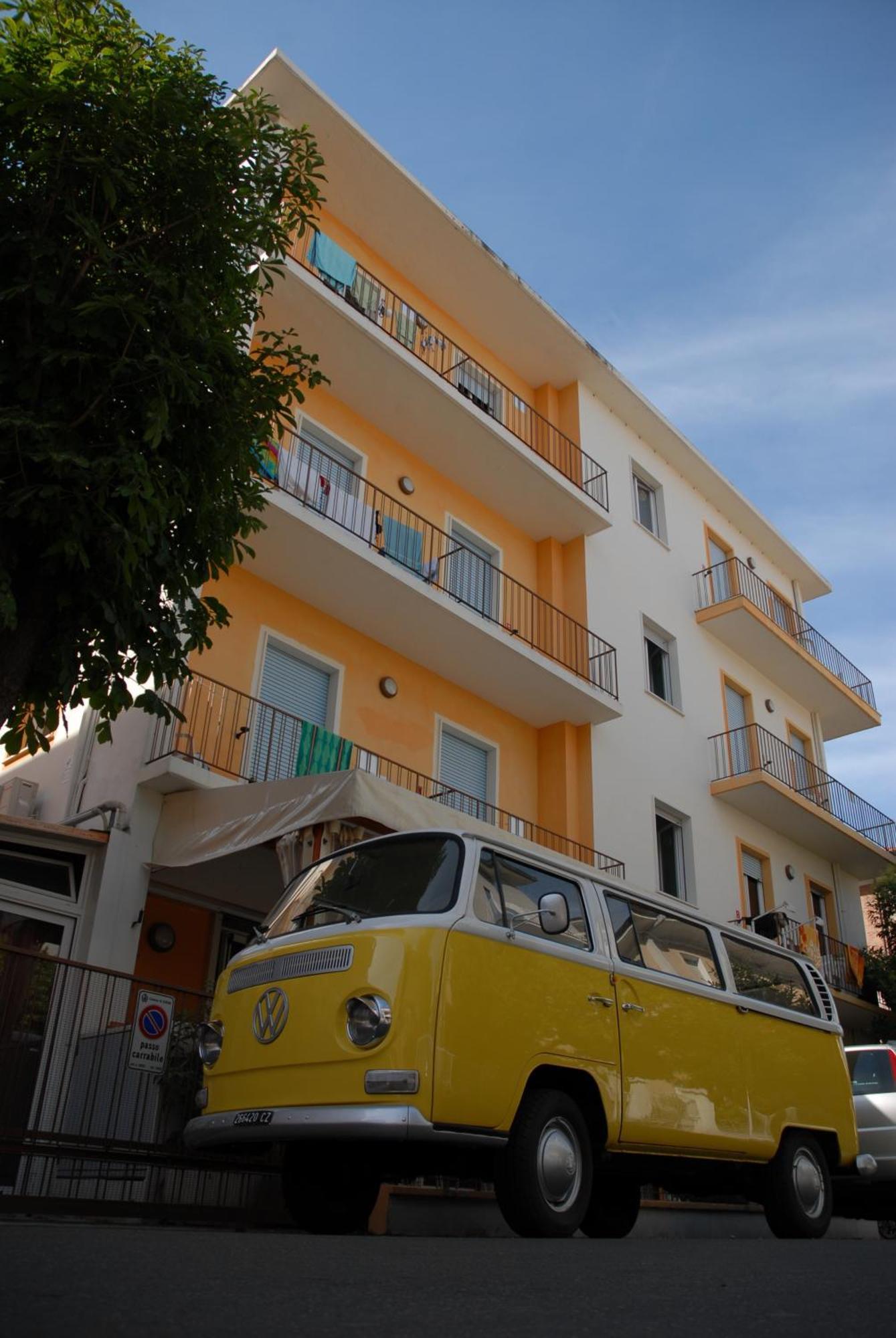 Jammin' Hostel & Bar Rímini Exterior foto